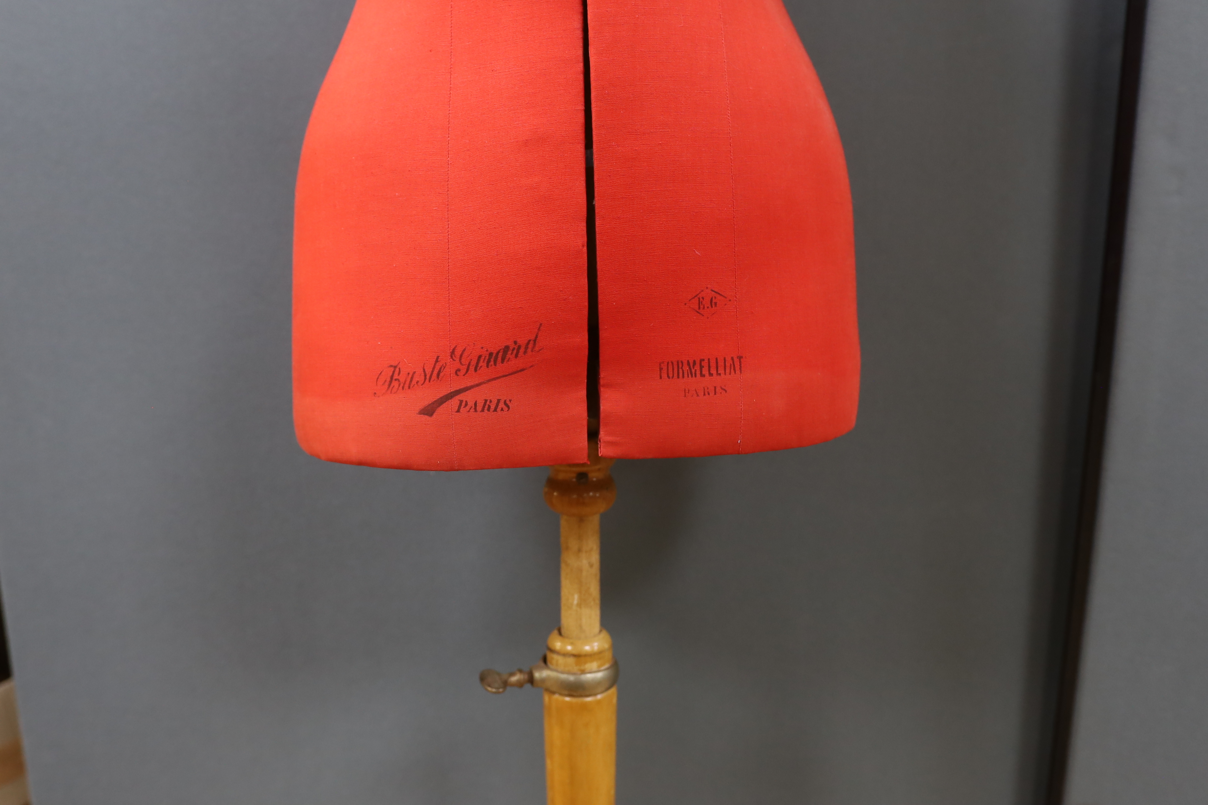 A Buste ‘Giuard, Formelliat Paris tailor's dummy, 153cm high